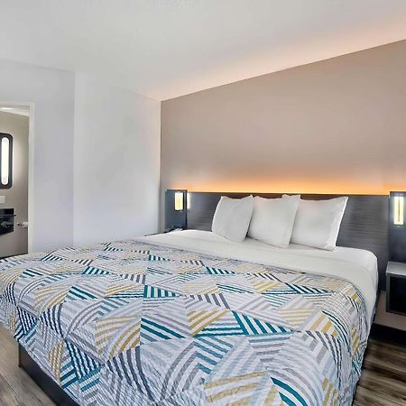Motel 6-Benbrook, Tx - Fort Worth Εξωτερικό φωτογραφία