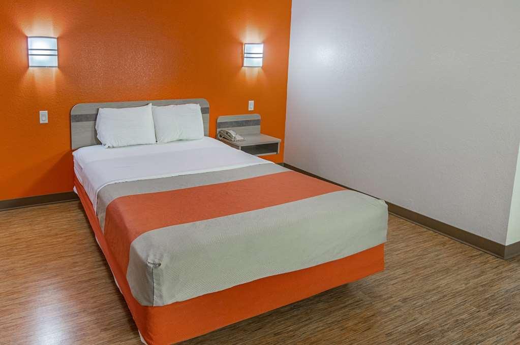 Motel 6-Benbrook, Tx - Fort Worth Δωμάτιο φωτογραφία